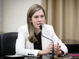 Cibele Moura pede apoio para aprovação de PL baseado no protocolo 'No Callem' usado no caso Daniel Alves