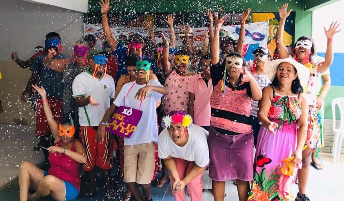 Pacientes do Caps de Maragogi participam de Baile de Carnaval 