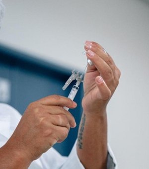 Quase 100 mil alagoanos já foram vacinados contra a Covid-19