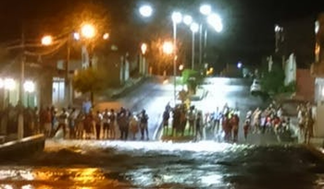 Chuvas causam transtornos no Sertão durante fim de semana