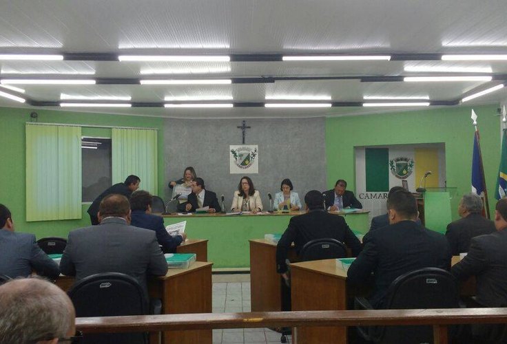 Câmara aprova requerimento que instituirá curso gratuito para o Enem