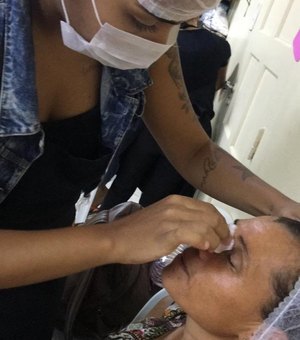Projeto MaquiAmor leva maquiagem para mulheres de baixa renda