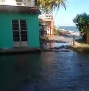 [Vídeo] Mar avança e moradores sofrem com prejuízos na Barra Nova