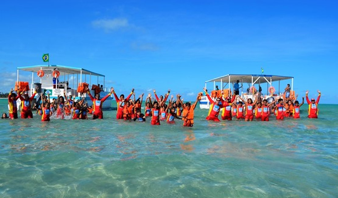 Projeto Golfinho transforma a vida de crianças em Maragogi