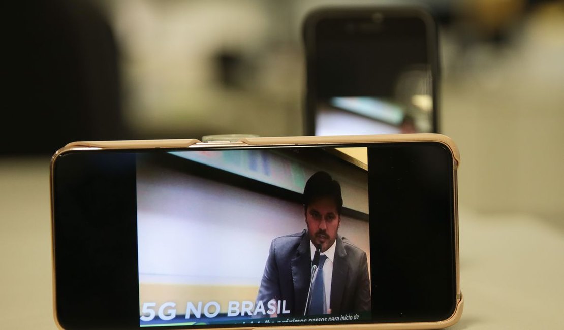 Tecnologia 5G estará disponível em todas as capitais até julho de 2022