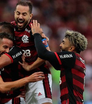 Setor defensivo supera desconfiança e vira arma do Flamengo por classificação na Libertadores