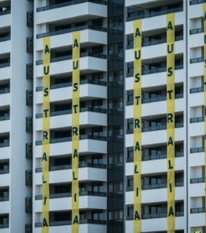Em meio a polêmica com Paes, Austrália decora prédio com cangurus