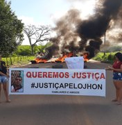 Manifestantes exigem justiça e bloqueiam rodovia em Porto Calvo