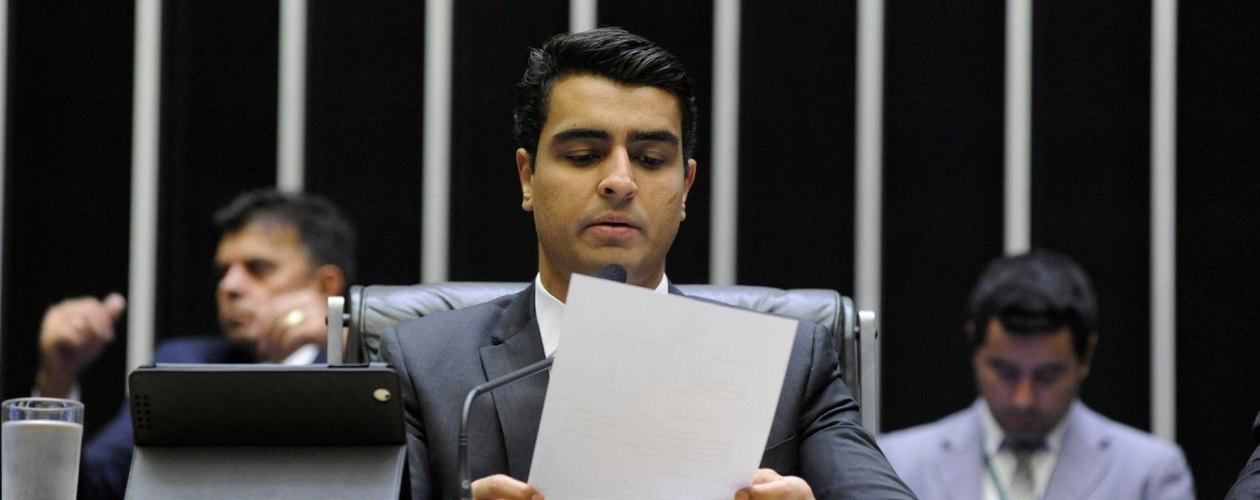 Presidentes da Câmara e do Senado pedem comissão geral para debater projeto de JHC sobre Combustíveis