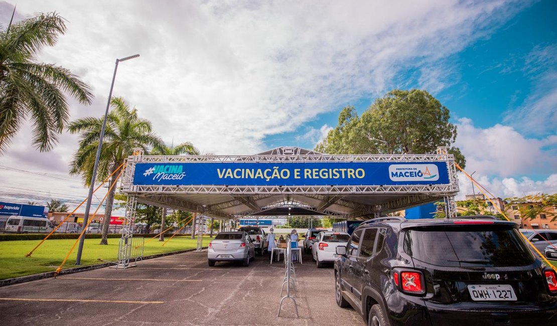 Alagoas já aplicou mais de 1,5 milhões de doses das vacinas contra a Covid-19