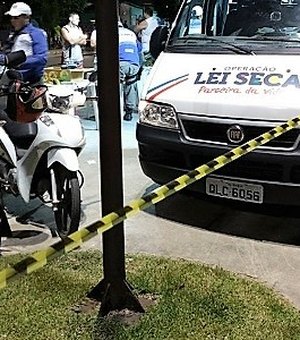 Operação Lei Seca notifica mais de 70 autos de infração durante blitz em Arapiraca