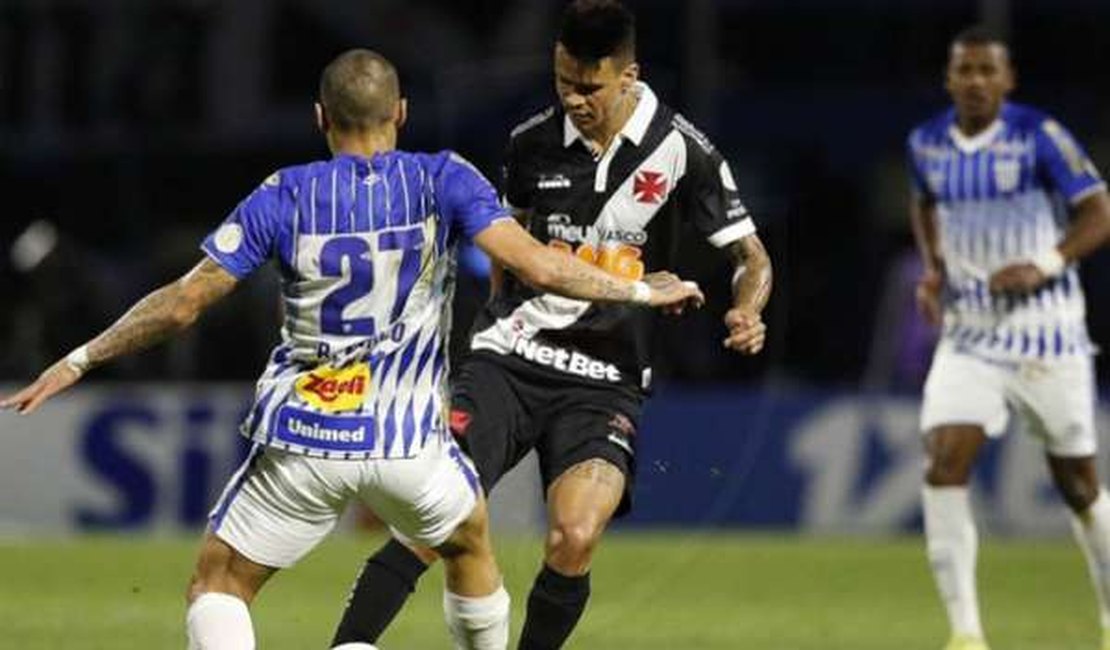 Richard lamenta empate: 'Não é hora de dar desculpas. Vamos trabalhar'