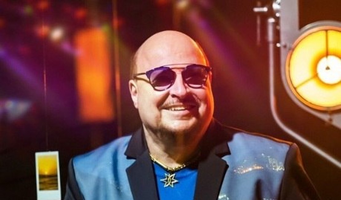 Paulinho, vocalista do Roupa Nova, apresenta melhora diária