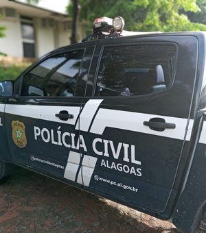 Testemunhas e vítimas prestam depoimento à polícia após disparos em um palhoção na Ponta Grossa em Maceió