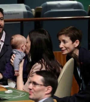 Primeira-ministra da Nova Zelândia leva seu bebê para Assembleia da ONU