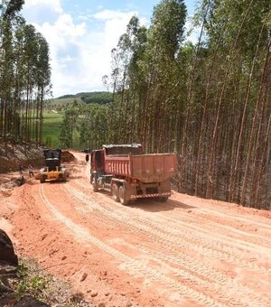 Prefeitura de Maragogi amplia e restaura estradas rurais
