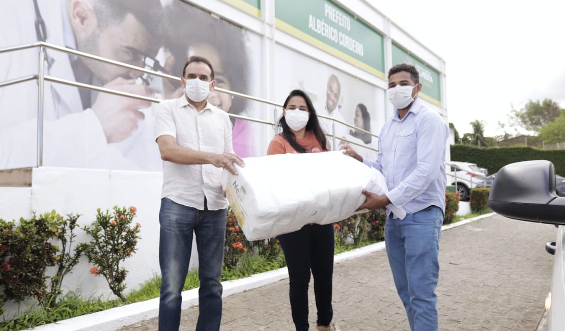 Ifal doa materiais de limpeza e EPI’s para a Secretaria de Saúde de Palmeira