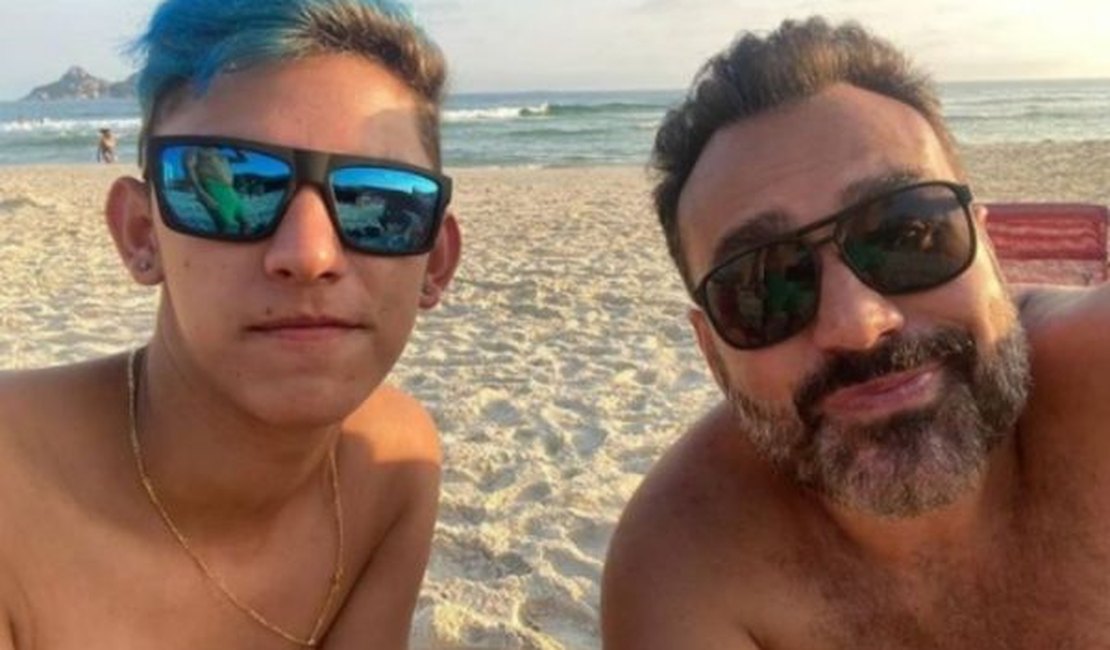 Jornalista da Record assume namoro com rapaz 26 anos mais novo