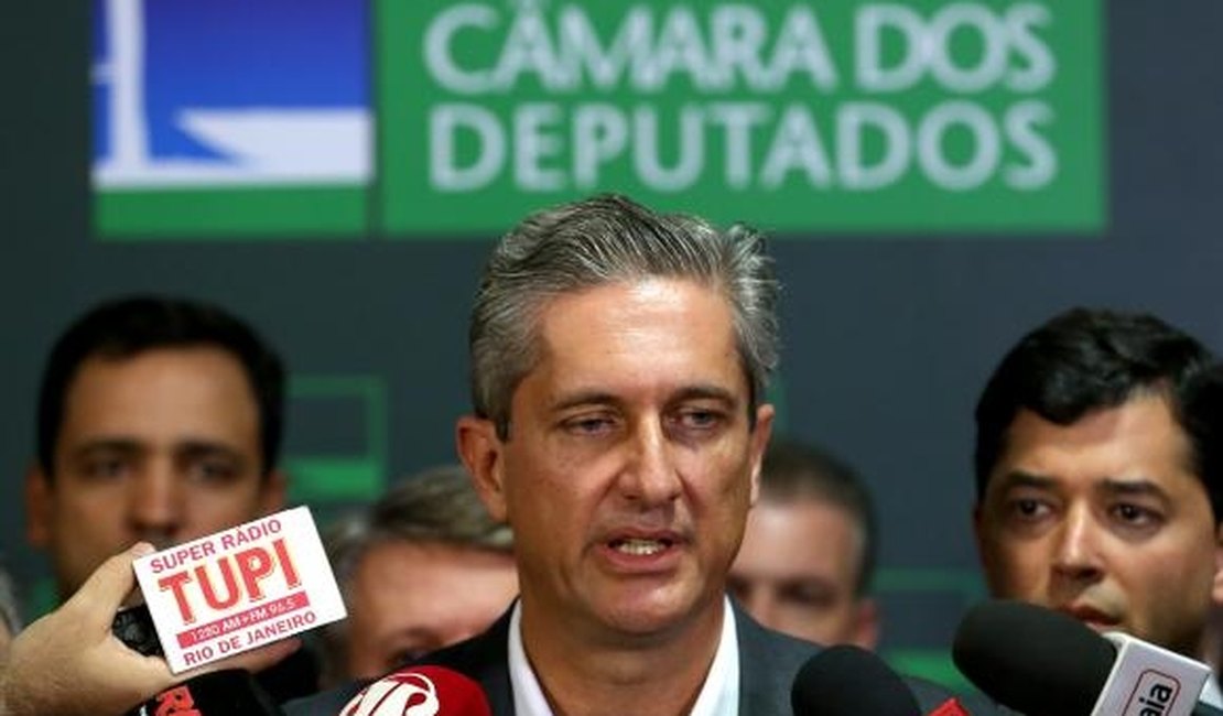 Rogério Rosso confirma que disputará presidência da Câmara
