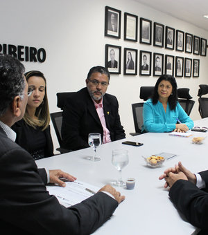 Juceal e Arapiraca finalizam ação para avanço do licenciamento no município