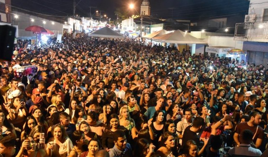 Shows musicais atraem recorde de público em Limoeiro de Anadia