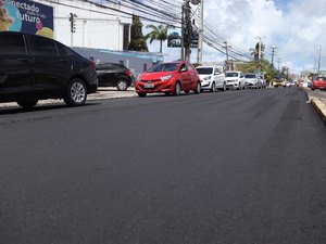 Prefeitura inicia obras para pavimentar a Avenida Comendador Gustavo Paiva