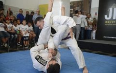 Ministro do Esporte faz campanha para incluir jiu-jítsu nas Olimpíadas
