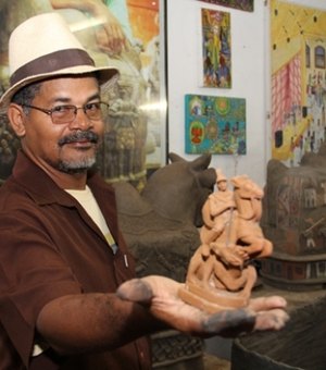 Uma vida na ponta dos dedos: mestre artesão conta a sua história com o barro