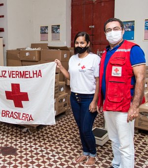 Maceió recebe doação de 30 mil máscaras da Cruz Vermelha
