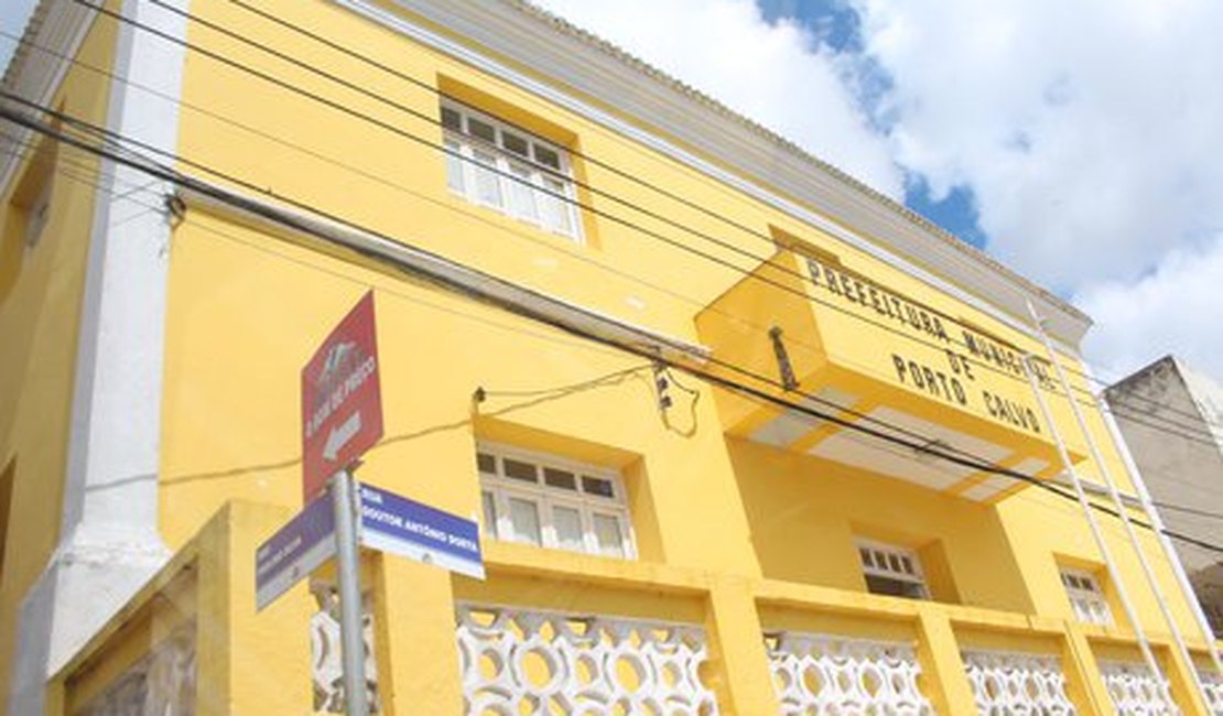 Porto Calvo anuncia licitação para retomada de obra de quadra poliesportiva