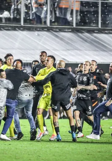 Neymar lamenta tentativa de agressão contra Cássio e invasão na Vila Belmiro