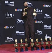 Drake bate recorde no Billboard Music Awards e vence 12 prêmios