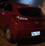 Jovens são presos pela polícia acusados de roubo de carro no Antares