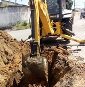 Prefeitura faz manutenção em rede de drenagem no Pinheiro