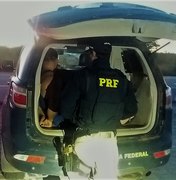 PRF prende homem com três mandados de prisão em aberto na BR-101