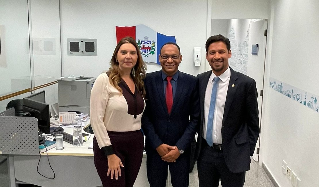 Em Brasília, vereador Tinho pleiteia apoio e recursos para desenvolvimento de São Miguel dos Campos