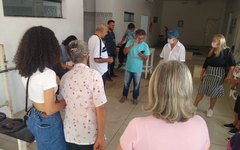 Grupo de pessoas com Parkinson da Adfima visita o ASA de Arapiraca