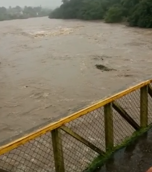 Nível do Rio Mundaú sobe e Semarh alerta para risco de inundação