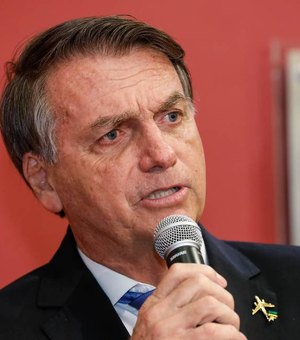 Bolsonaro diz que dará reajuste a servidores se PEC dos Precatórios for aprovada