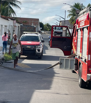 Criança morre carbonizada em incêndio dentro de casa em Delmiro Gouveia