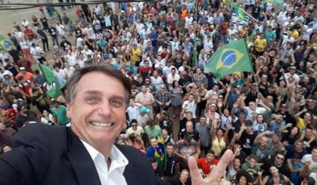 Bolsonaro admite reeleição e fala em País 'melhor em 2026'