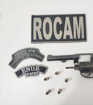 Homem é preso por posse ilegal de arma de fogo dentro de casa, em Arapiraca