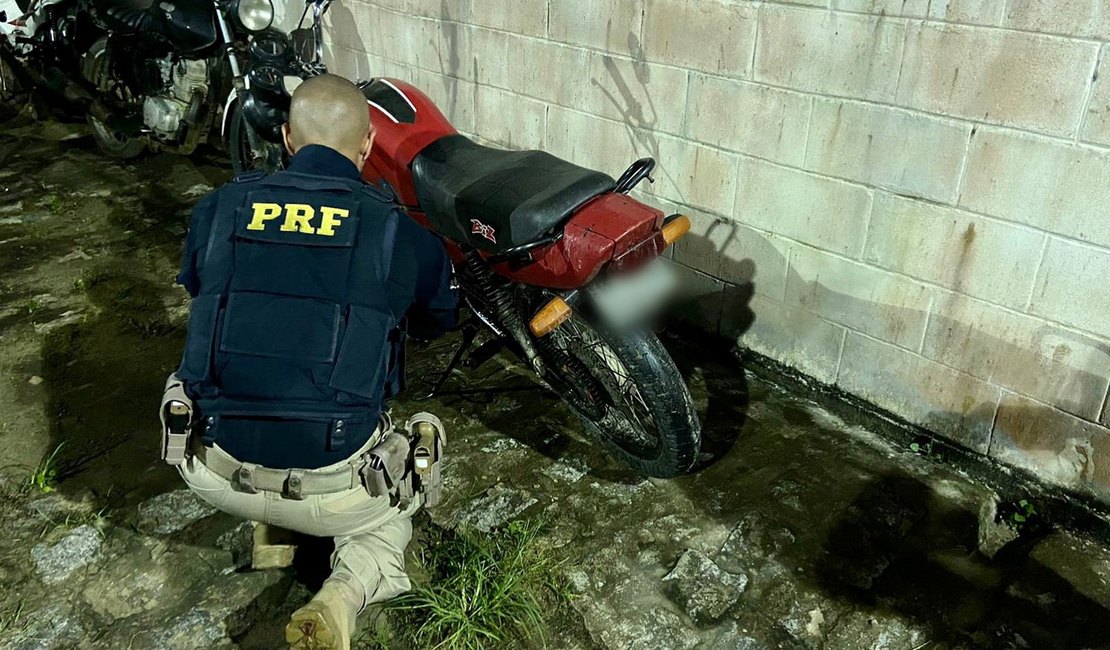 Homem é preso pela PRF com moto adulterada em União dos Palmares
