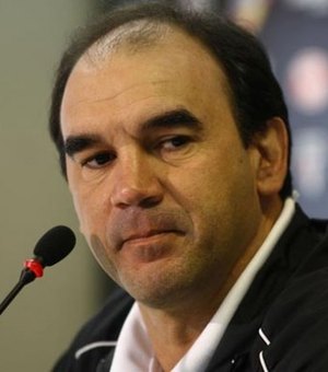 Botafogo não abre mão de multa para liberar Ricardo Gomes ao São Paulo