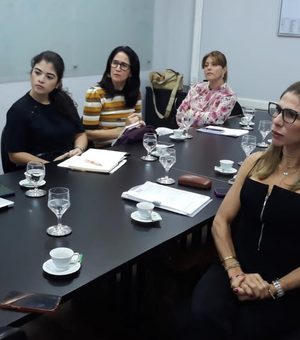 Marina Dantas se reúne com integrantes da ONU-Habitat para apresentação do panorama do Vida Nova nas Grotas