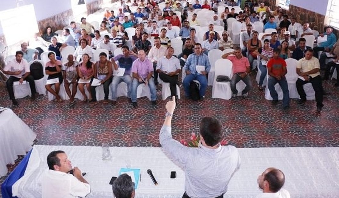 Audiência sobre o Canal do Sertão reúne moradores de 21 municípios
