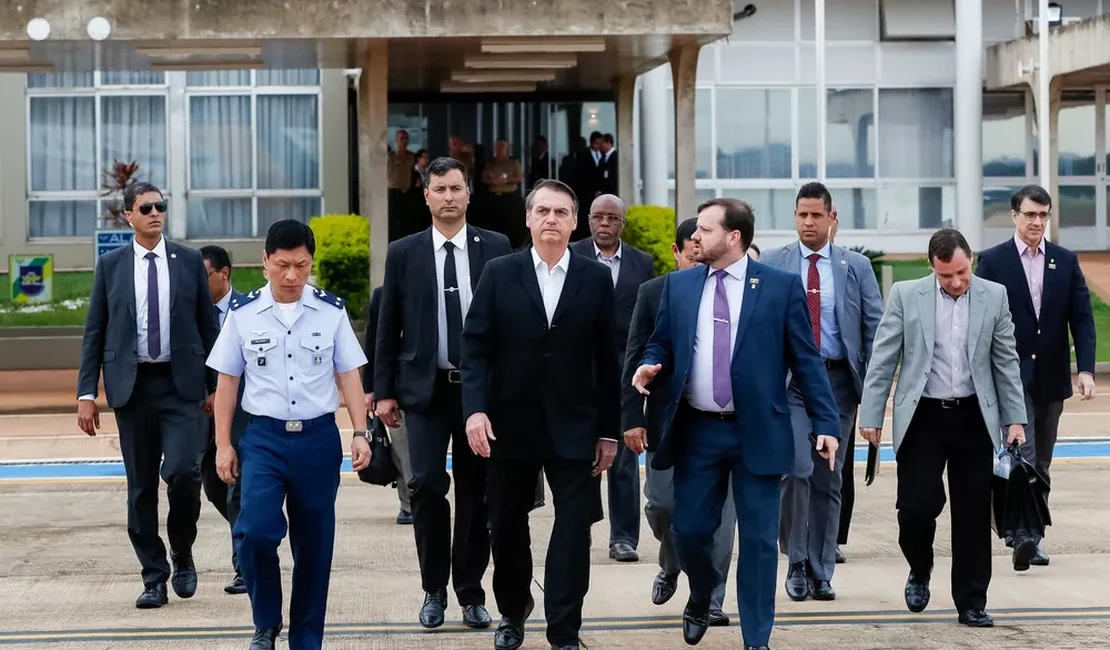 Bolsonaro embarca para os EUA para se reunir com Donald Trump