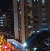 Incêndio atinge apartamento no bairro da Ponta Verde, em Maceió
