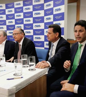 Dividido, PSDB decide ficar com Temer pelo menos até haver ‘fato novo’