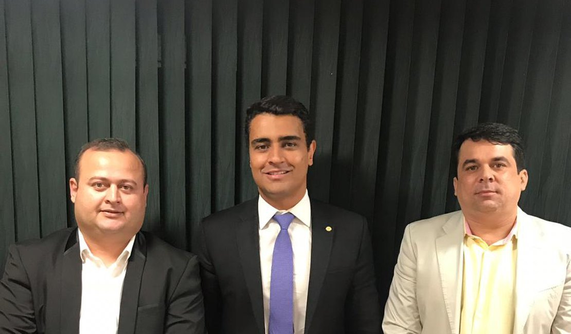 Léo Saturnino e Fábio Henrique seguem na luta pelo rateio dos precatórios em favor dos professores